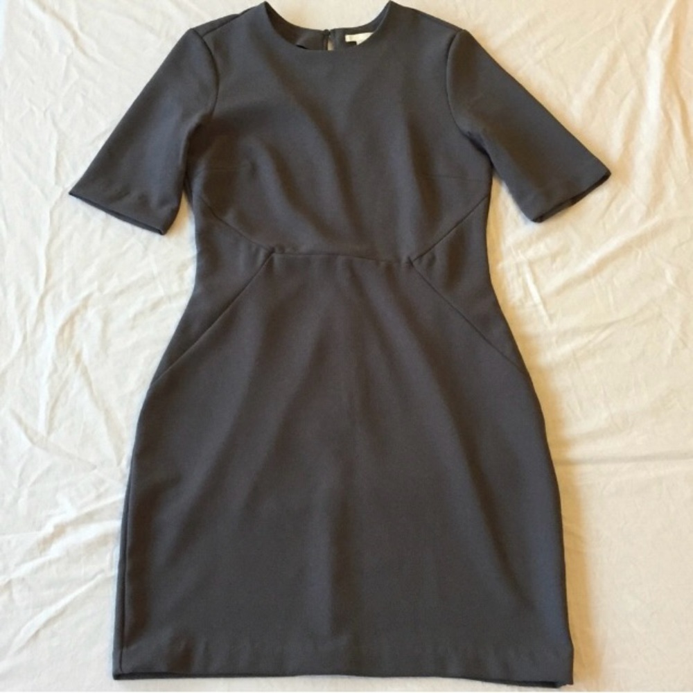 H&M. Gray short-sleeve dress with open back